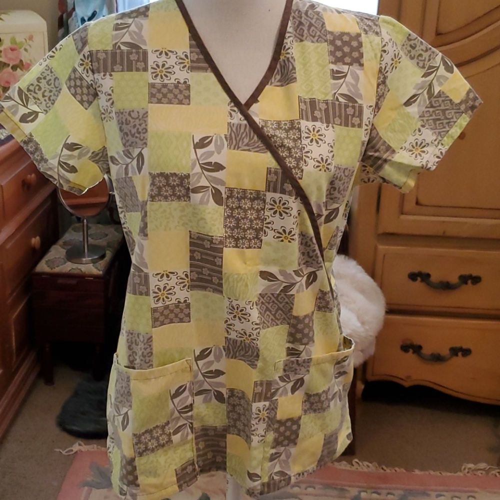 SCRUB HQ TOP SIZE XS